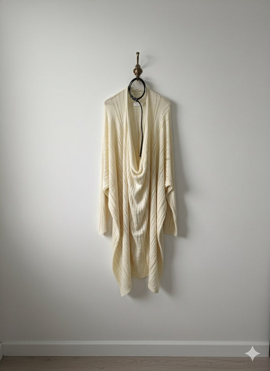 One-Shoulder Knit With Belt