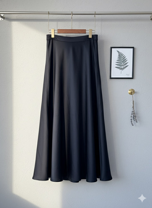 Glow Satin Skirt - Black