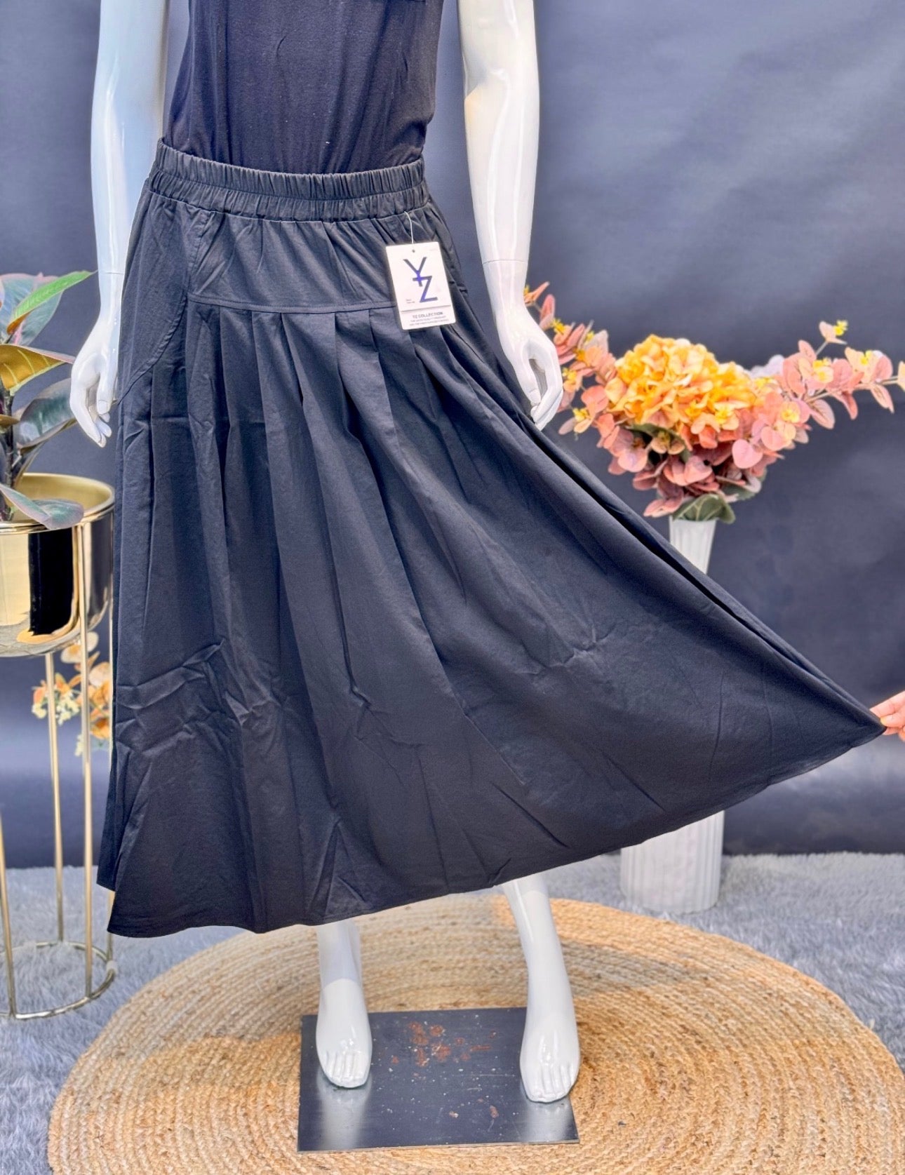 Black Flared Skirt With Pleats