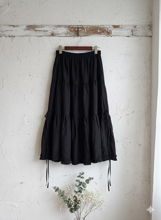 Feminine Flare Skirt - Black