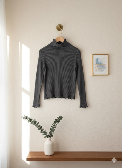 Soft-Rib Lettuce-Hem Top