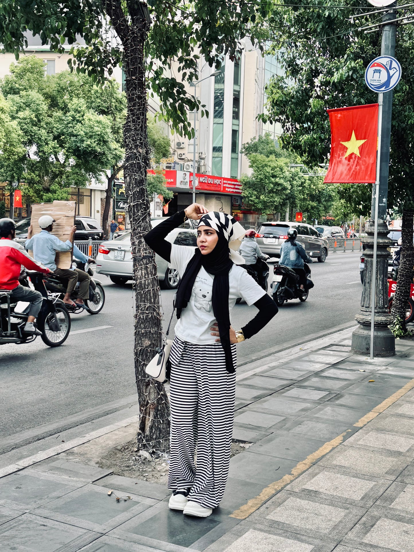 Monochrome Muse Pants
