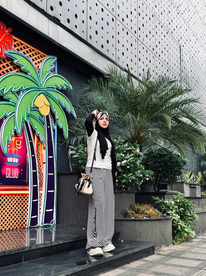 Monochrome Muse Pants