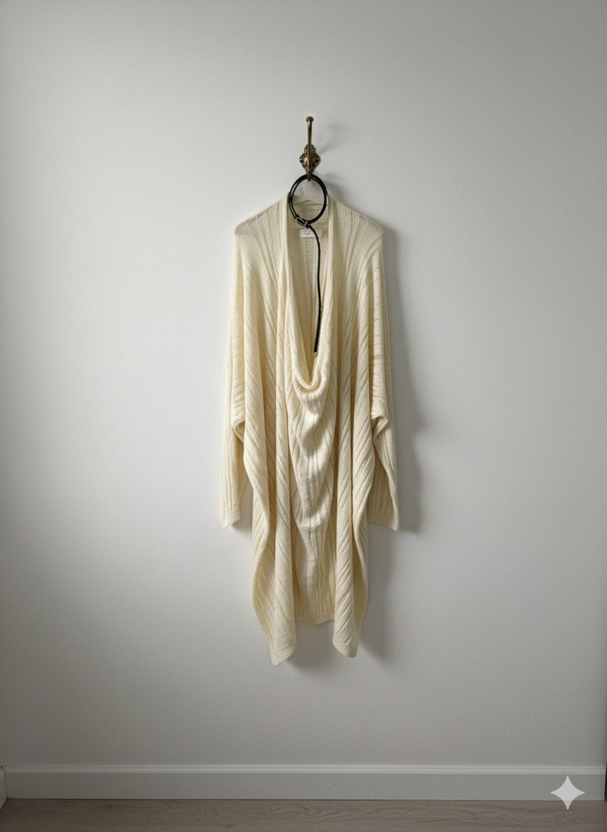 One-Shoulder Knit With Belt