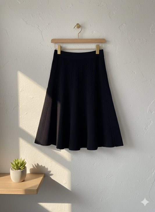 Warm Whisper Skirt - Black