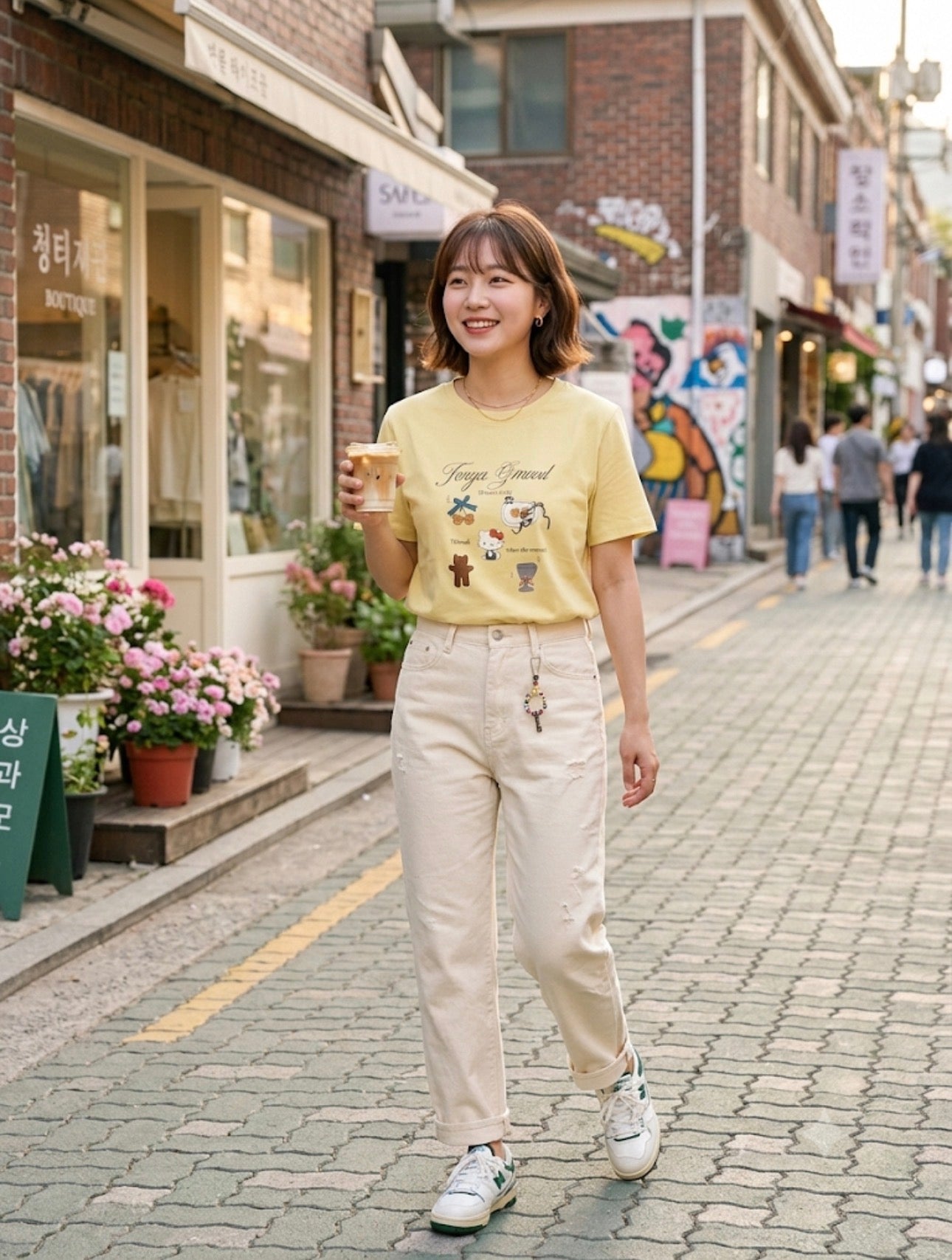 Doodles Tee - Yellow