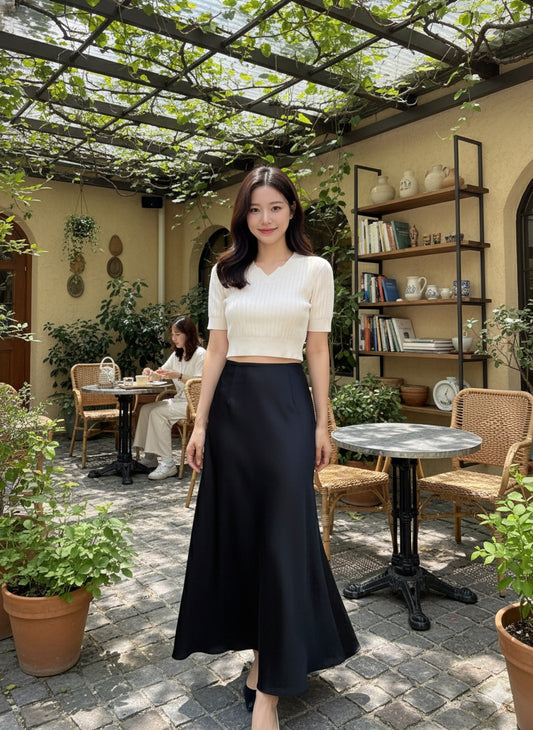 Glow Satin Skirt - Black