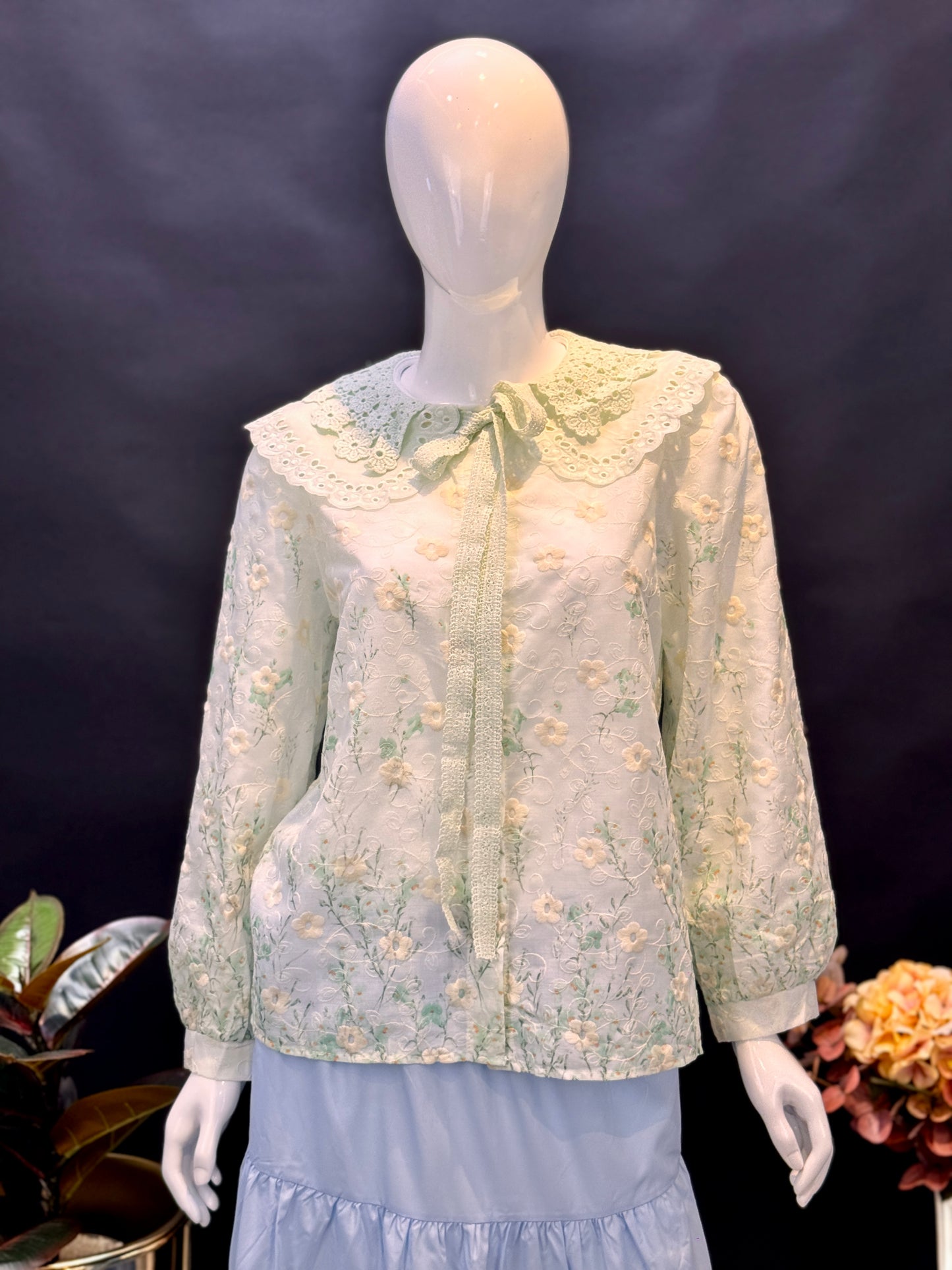 Vintage Floral Lace Collar Blouse