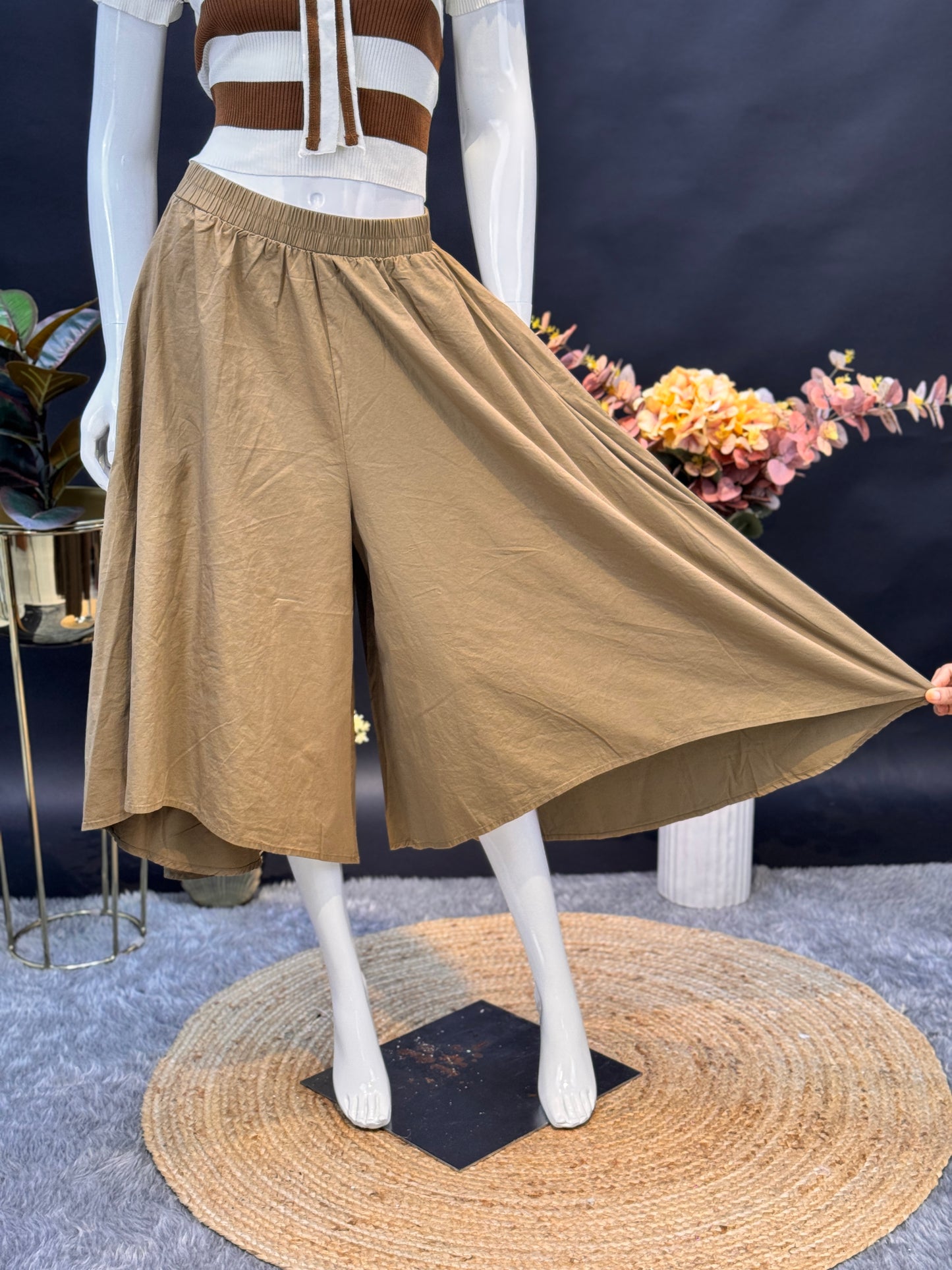 Wide-legged Culottes